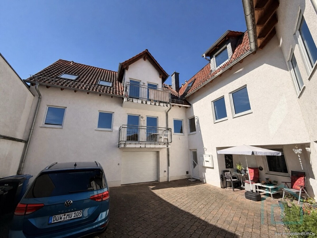 Gut geschnittene 2 – Zimmer – Wohnung, 1.OG, mit Balkon & Stellplatz Ideal für Einzelpersonen oder Paare
