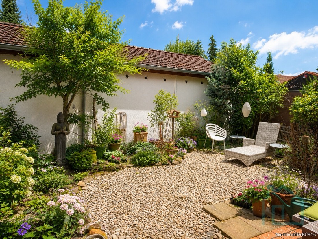 Kapitalanlage in Freinsheim – 2 – Zimmer, Tageslichtbad, Garten und Garage